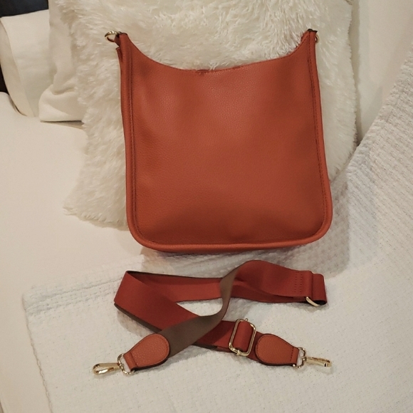 Crossbody bag messenger bag handbag Like Ahdorned Vegan Leather - Picture 3 of 10